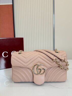 Gucci GG Marmont shoulder bag in pink beige leather